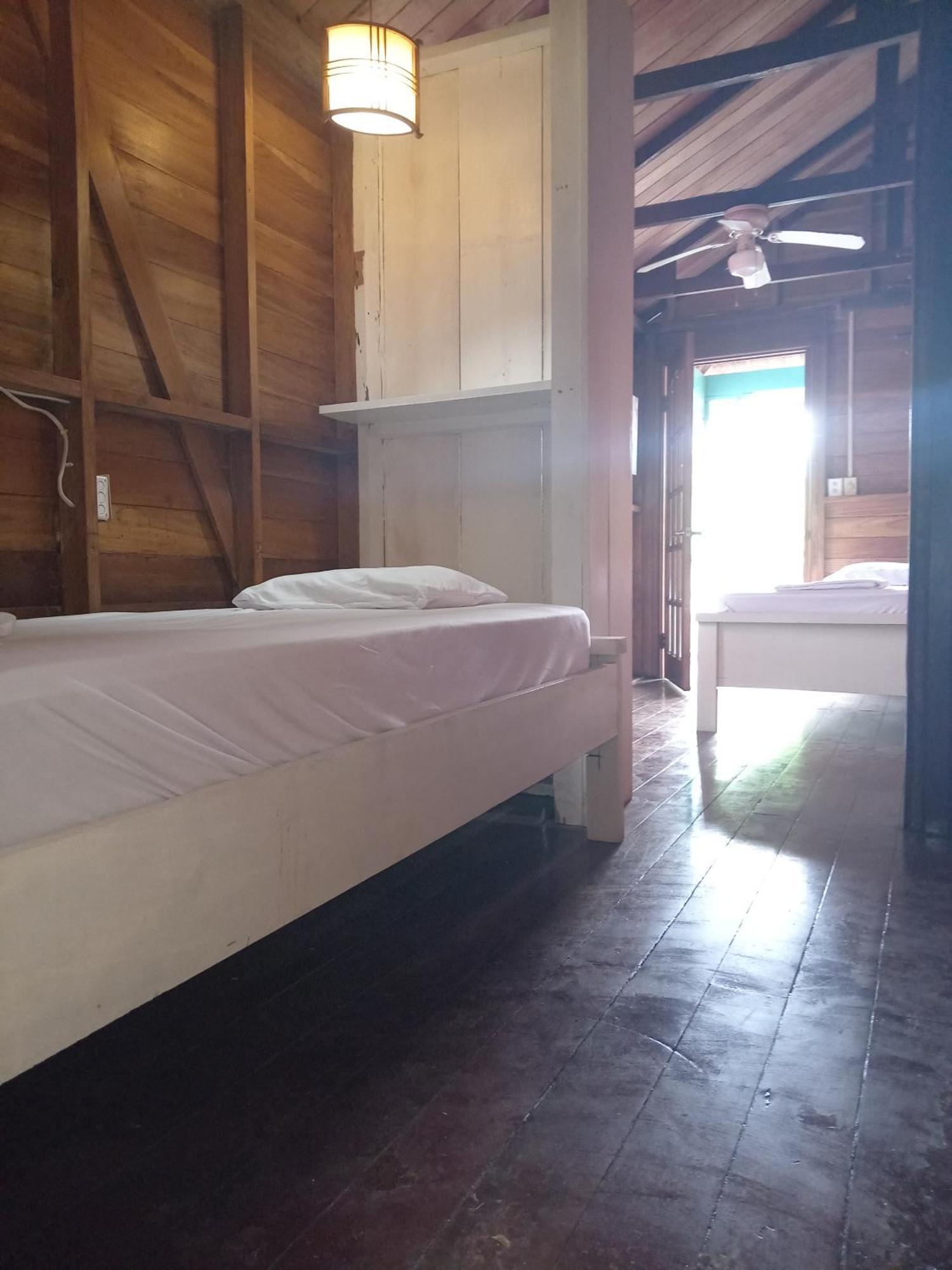 Villa Bahia Del Sol Bocas del Toro Exterior photo