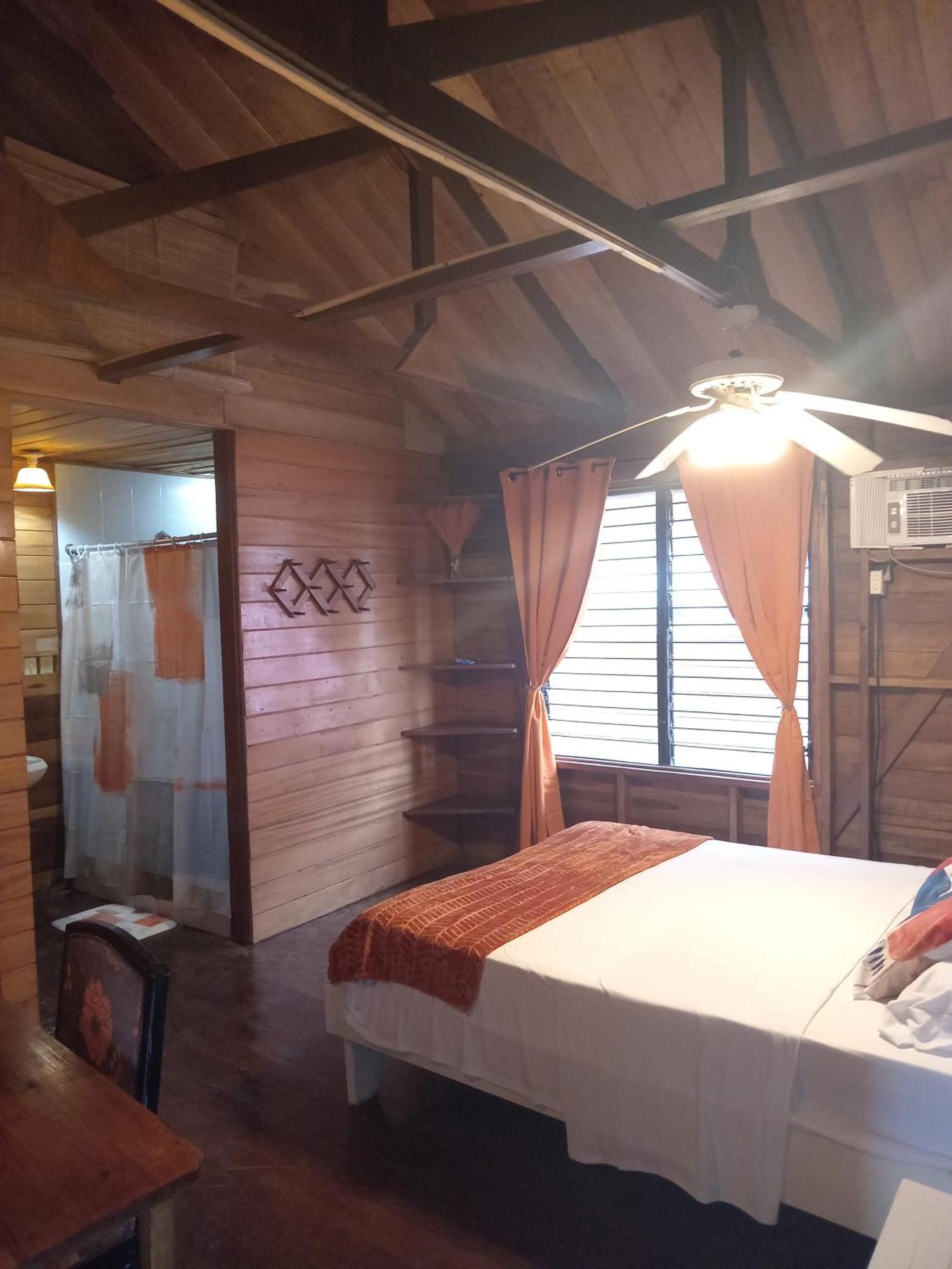 Villa Bahia Del Sol Bocas del Toro Exterior photo