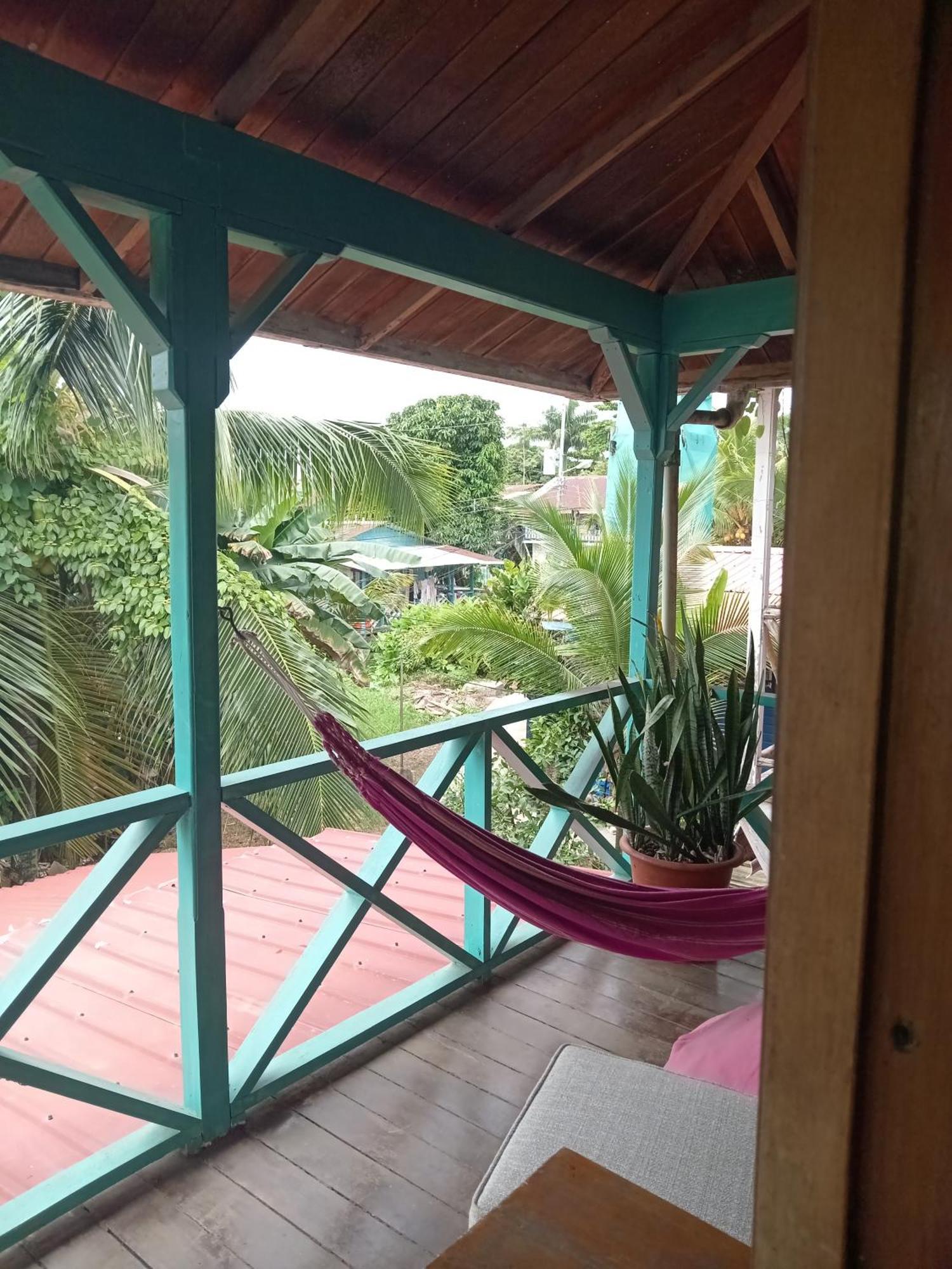 Villa Bahia Del Sol Bocas del Toro Exterior photo