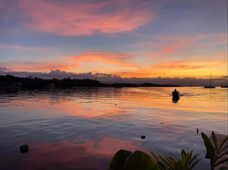 Villa Bahia Del Sol Bocas del Toro Exterior photo