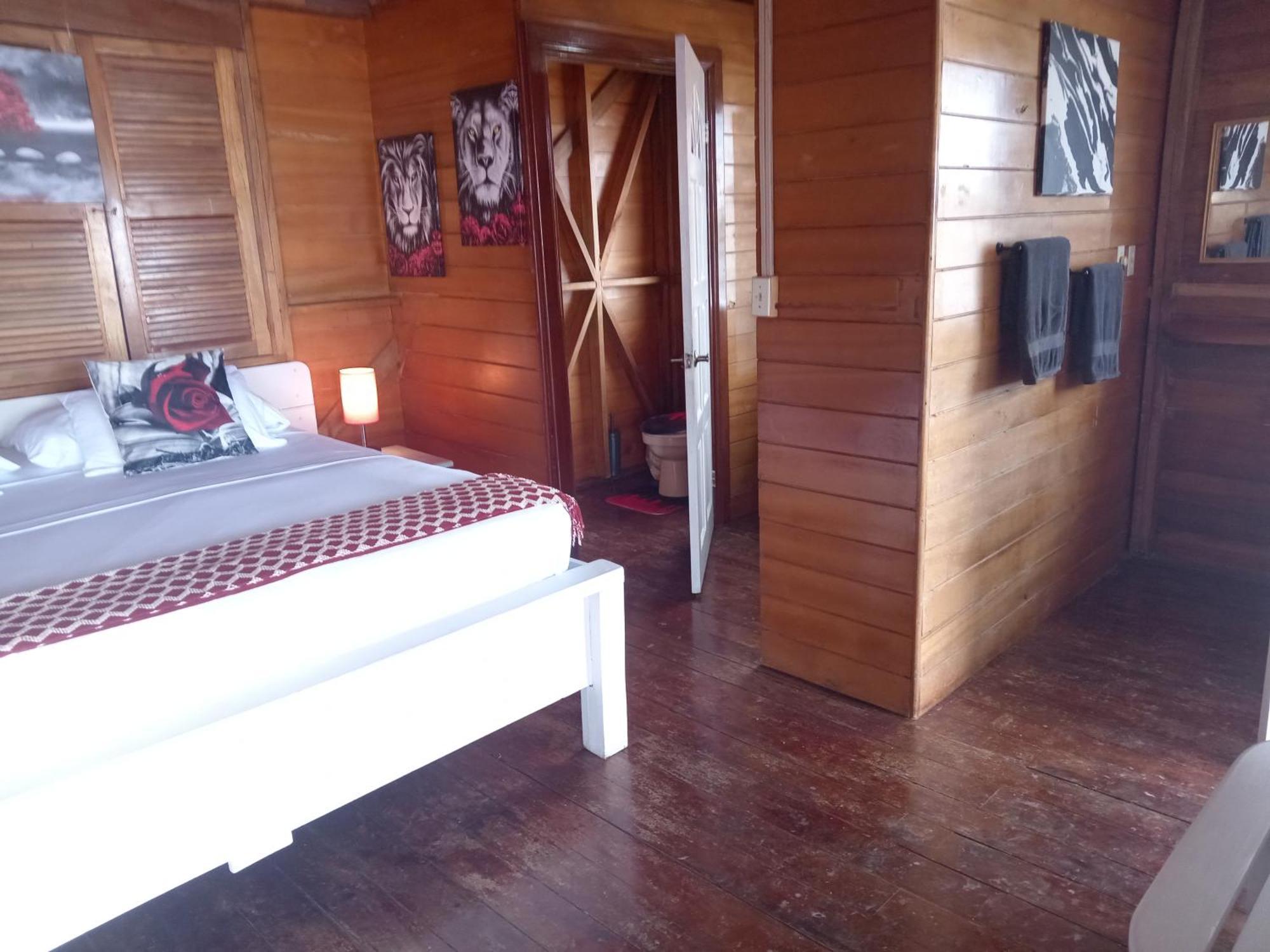 Villa Bahia Del Sol Bocas del Toro Exterior photo