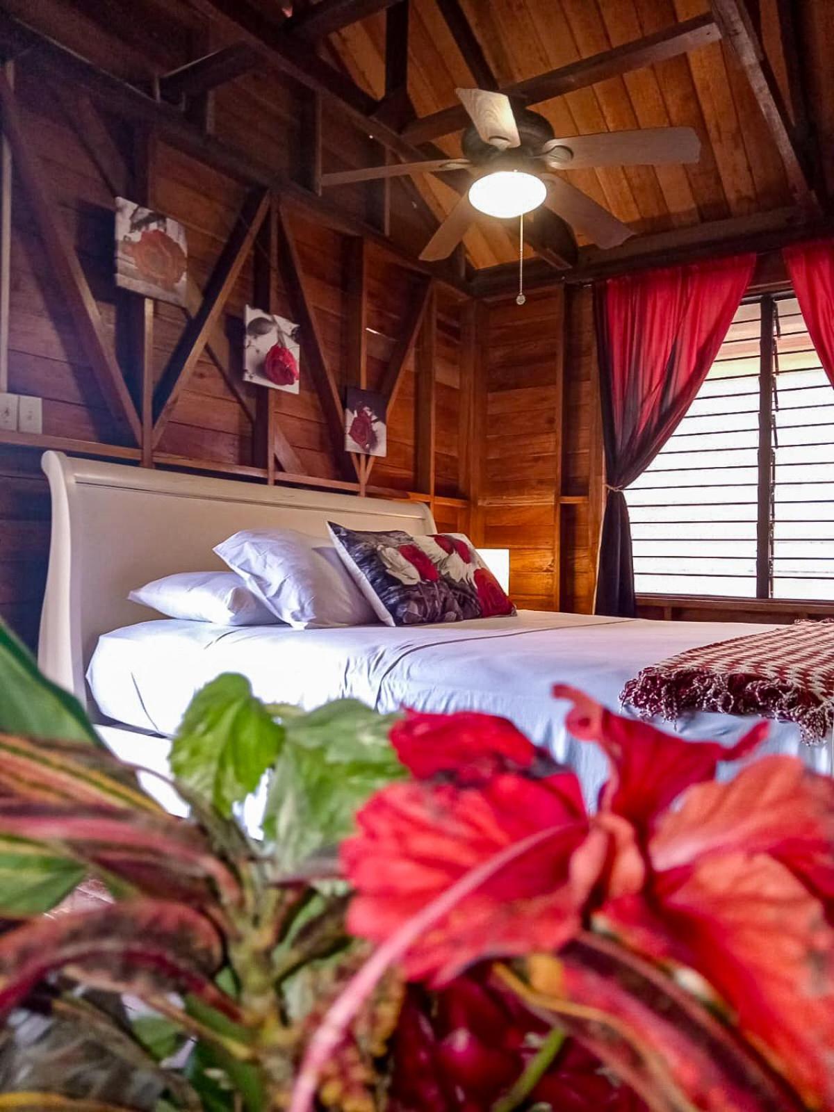 Villa Bahia Del Sol Bocas del Toro Exterior photo