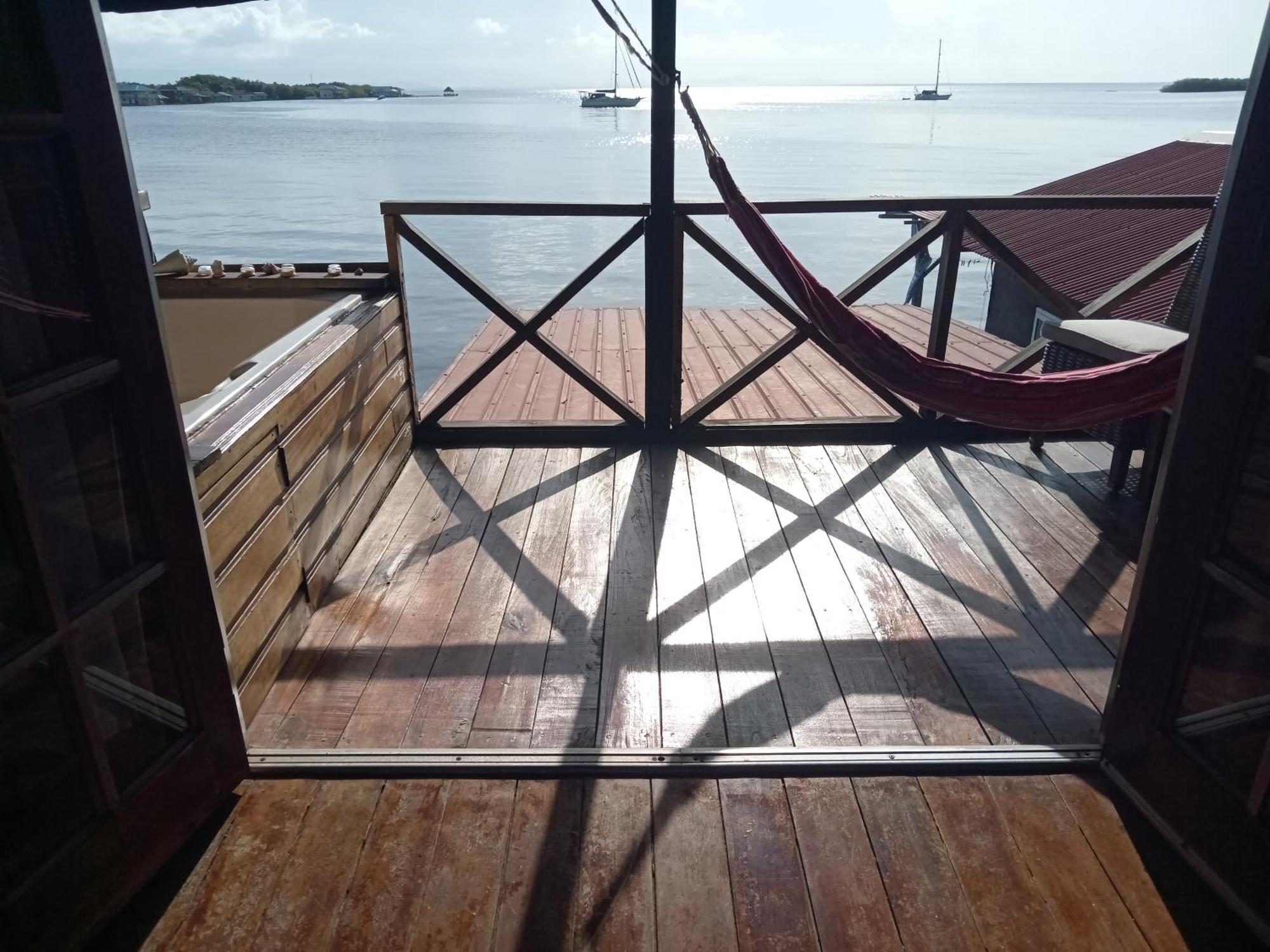 Villa Bahia Del Sol Bocas del Toro Exterior photo